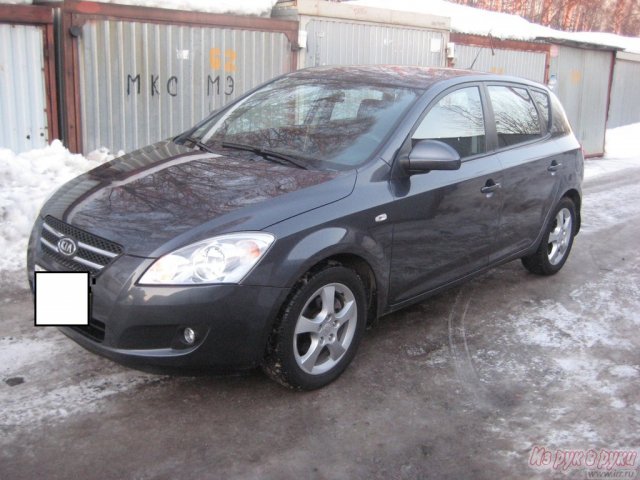 KIA Cee’d,  седан,  2008 г. в.,  пробег:  90000 км.,  механическая,  1.6 л в городе Москва, фото 5, Московская область