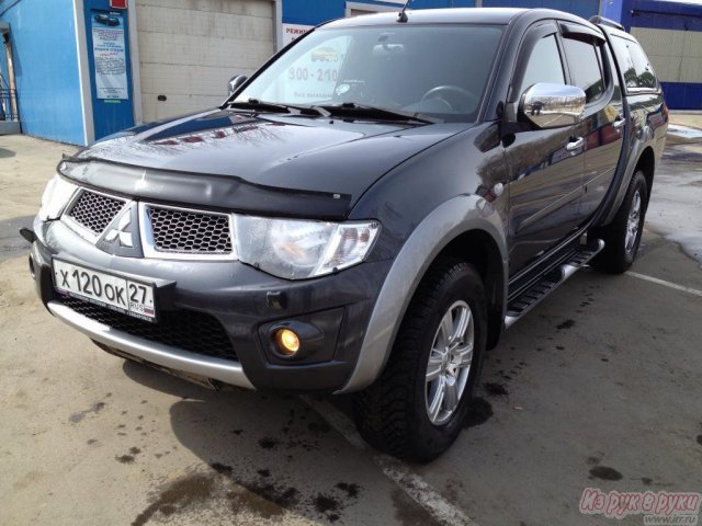 Mitsubishi L200,  пикап,  2011 г. в.,  пробег:  60000 км.,  автоматическая,  2.5 л в городе Хабаровск, фото 2, стоимость: 1 000 000 руб.