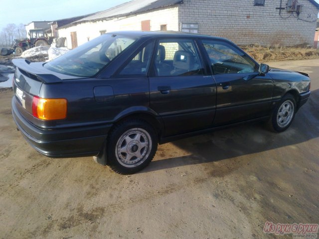 Audi 80,  седан,  1990 г. в.,  пробег:  200000 км.,  механическая,  1.8 л в городе Киров, фото 3, Audi