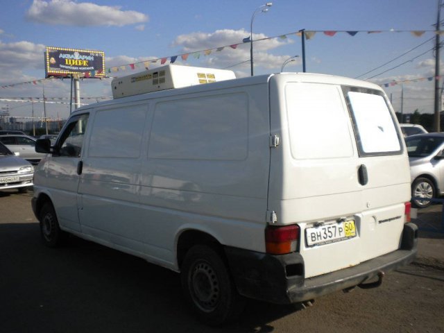 Продаётся Volkswagen Transporter 1997 г. в.,  2500 см3,  пробег:  100000 км.,  цвет:  белый в городе Москва, фото 1, стоимость: 220 000 руб.