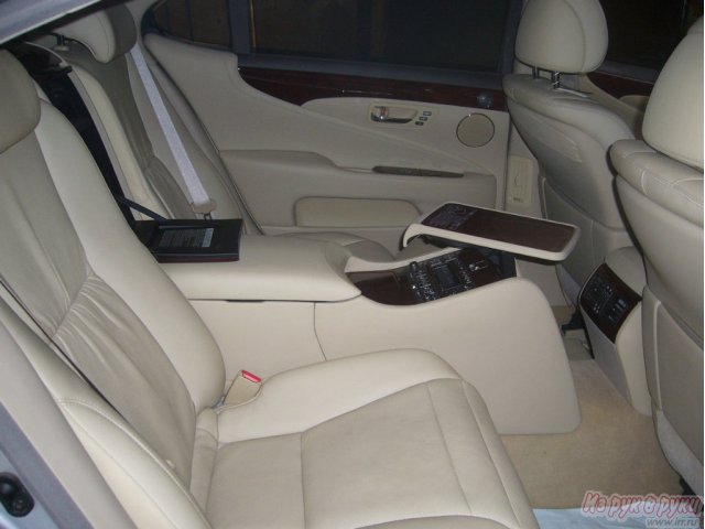 Lexus LS 460,  седан,  2007 г. в.,  пробег:  100000 км.,  автоматическая,  4.6 л в городе Тимашевск, фото 4, Lexus