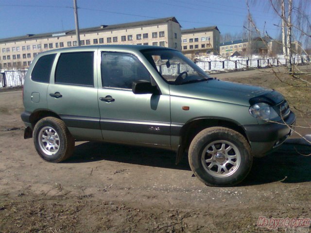 Chevrolet Niva,  внедорожник,  2008 г. в.,  пробег:  13000 км.,  механическая,  1.7 л в городе Семенов, фото 2, Нижегородская область