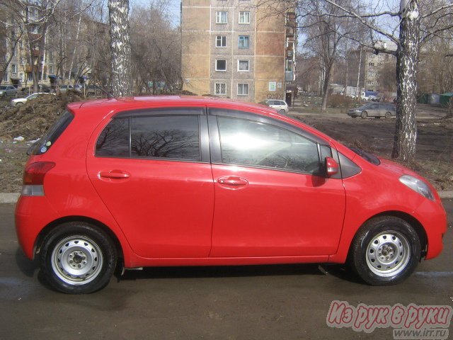 Toyota Vitz,  хэтчбек,  2008 г. в.,  пробег:  80000 км.,  вариатор,  1.3 л в городе Новосибирск, фото 3, Новосибирская область