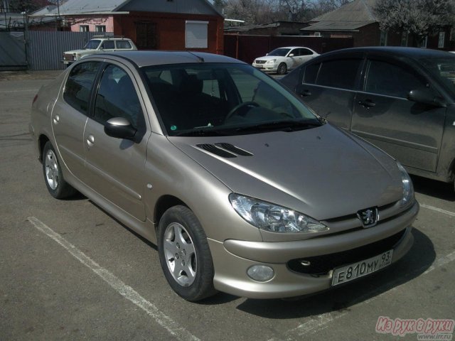 Peugeot 206,  седан,  2008 г. в.,  пробег:  107000 км.,  механическая,  14 л в городе Армавир, фото 5, Краснодарский край