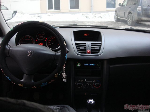 Peugeot 207,  хэтчбек,  2008 г. в.,  пробег:  90000 км.,  механическая,  1.4 л в городе Санкт-Петербург, фото 6, Ленинградская область