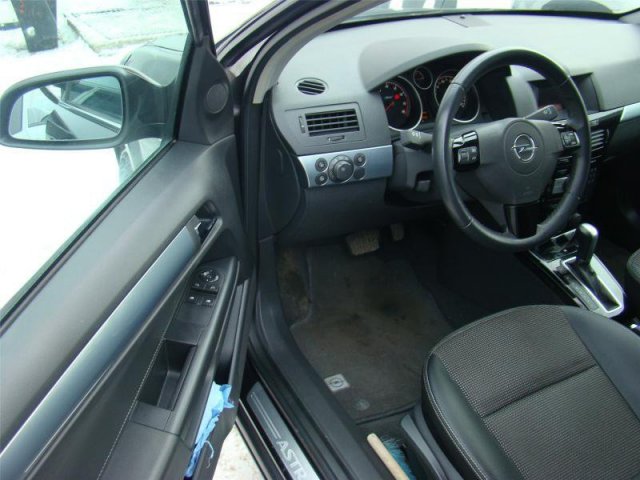 Продается Opel Astra 2008 г. в.,  1.8 л.,  АКПП,  63240 км.,  отличное состояние в городе Тюмень, фото 5, стоимость: 515 000 руб.