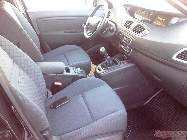 Renault Scenic,  минивэн,  2010 г. в.,  пробег:  40000 км.,  механическая,  1.5 л в городе Вологда, фото 2, Вологодская область