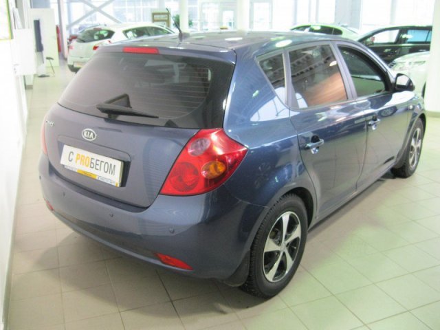 KIA Cee' d,  хэтчбек,  2008 г. в.,  пробег:  105000 км.,  механика,  1,6 л в городе Москва, фото 6, KIA