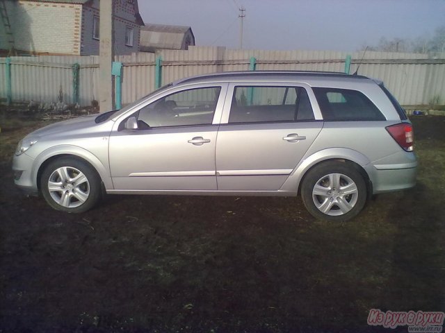 Opel Astra,  универсал,  2008 г. в.,  пробег:  84000 км.,  механическая,  1.2 л в городе Воронеж, фото 3, Воронежская область