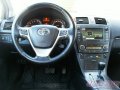 Toyota Avensis,  седан,  2009 г. в.,  пробег:  150000 км.,  автоматическая,  2 л в городе Сургут, фото 1, Ханты-Мансийский автономный округ