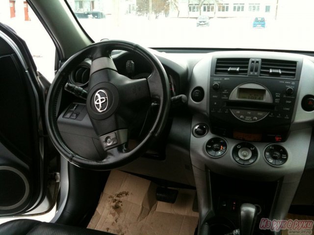 Toyota RAV4,  внедорожник,  2008 г. в.,  пробег:  64200 км.,  автоматическая,  2.0 л в городе Киров, фото 1, стоимость: 830 000 руб.