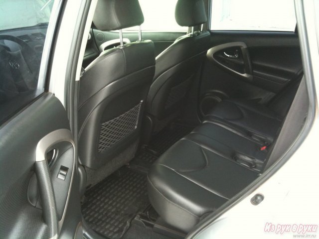 Toyota RAV4,  внедорожник,  2008 г. в.,  пробег:  64200 км.,  автоматическая,  2.0 л в городе Киров, фото 4, стоимость: 830 000 руб.