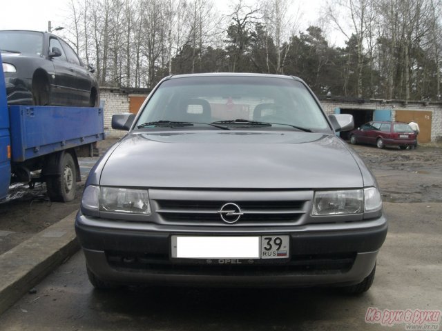 Opel Astra,  хэтчбек,  1992 г. в.,  пробег:  150000 км.,  автоматическая,  1.8 л в городе Советск, фото 4, Opel