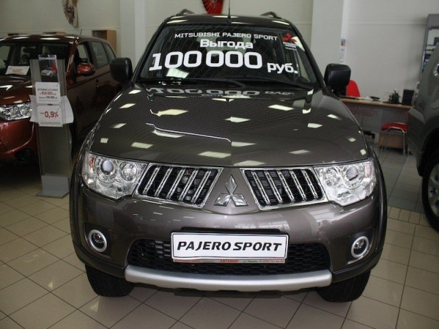 Mitsubishi Pajero Sport,  внедорожник,  2012 г. в.,  автомат,  2,5 л,  цвет:  серый металлик в городе Москва, фото 3, Mitsubishi