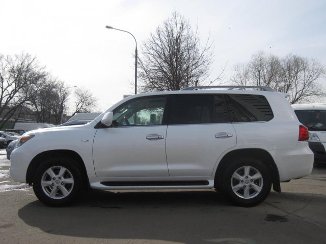 Lexus LX 570 2008г.  автомат 5663см.  куб в городе Москва, фото 1, Lexus