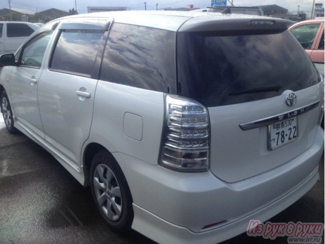 Toyota Wish,  минивэн,  2006 г. в.,  пробег:  92000 км.,  автоматическая,  1.8 л в городе Владивосток, фото 3, стоимость: 490 000 руб.