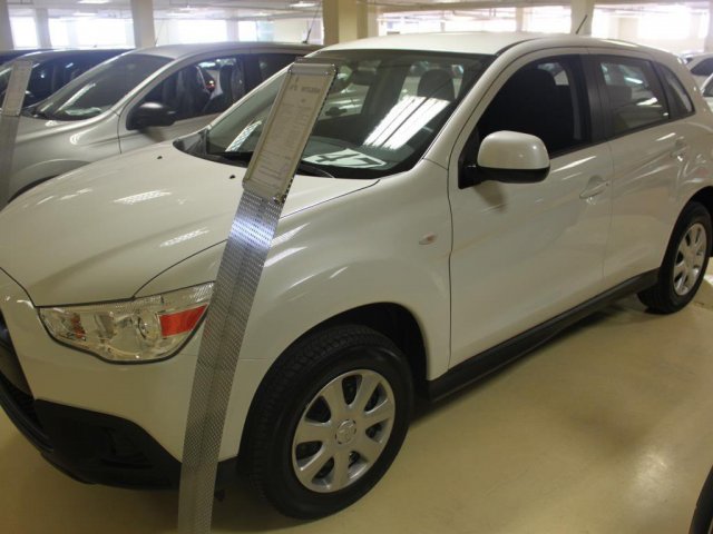 Mitsubishi ASX 2013г.  механика 1590см.  куб в городе Москва, фото 2, Московская область