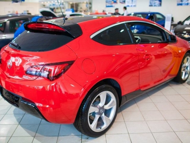 Продается автомобиль Opel Astra GTC 2013 года в городе Москва, фото 1, стоимость: 788 000 руб.