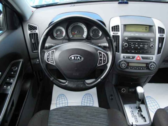 Продается KIA Ceed 1.6 CRDi (113 HP),  цвет:  черный,  двигатель: 1.5 л,  113 л. с.,  кпп:  автомат,  кузов:  универсал,  пробег:  81721 км,  состояние.. . в городе Москва, фото 5, стоимость: 449 000 руб.