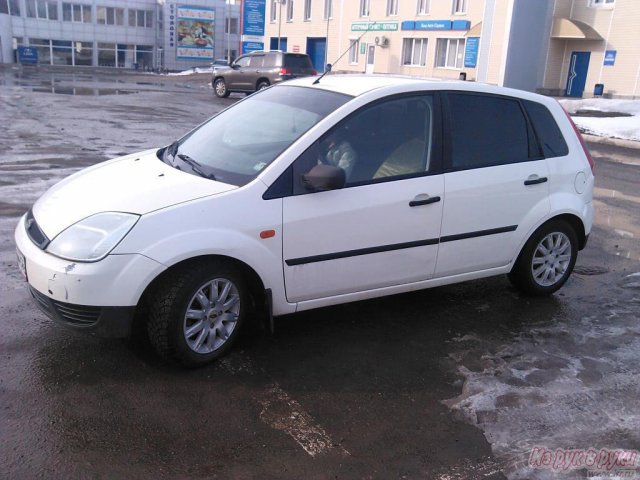 Ford Fiesta,  хэтчбек,  2002 г. в.,  пробег:  109000 км.,  механическая,  1.3 л в городе Оренбург, фото 4, стоимость: 197 000 руб.