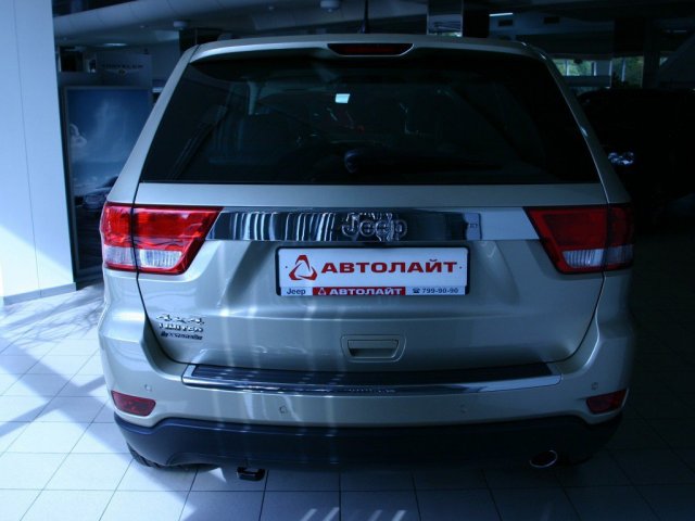 Продается автомобиль Jeep Grand Cherokee 2012 года в городе Москва, фото 3, Московская область