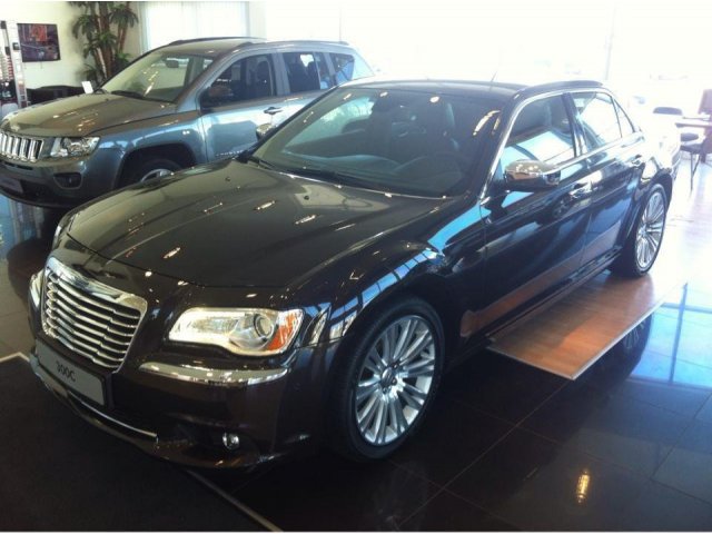 Chrysler 300C 2012г.  автомат 3604см.  куб в городе Санкт-Петербург, фото 1, Chrysler