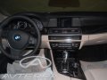 BMW 528 2012г.  автомат 2996см.  куб в городе Москва, фото 4, Московская область