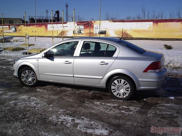 Opel Astra,  седан,  2009 г. в.,  пробег:  71000 км.,  механическая,  1.3 л в городе Курск, фото 3, Opel