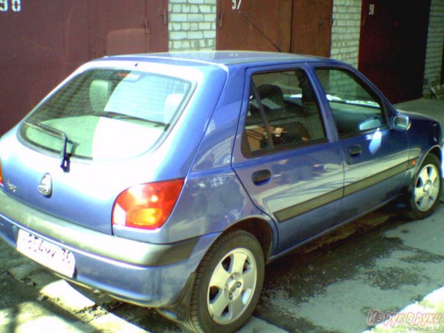 Ford Fiesta,  хэтчбек,  2001 г. в.,  пробег:  105000 км.,  механическая,  1.3 л в городе Тверь, фото 1, Ford