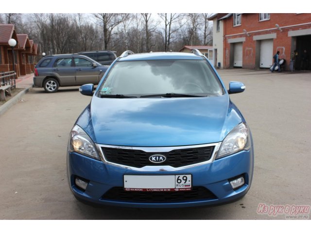 KIA Cee’d,  универсал,  2011 г. в.,  пробег:  64900 км.,  автоматическая,  1.6 л в городе Тверь, фото 2, Тверская область