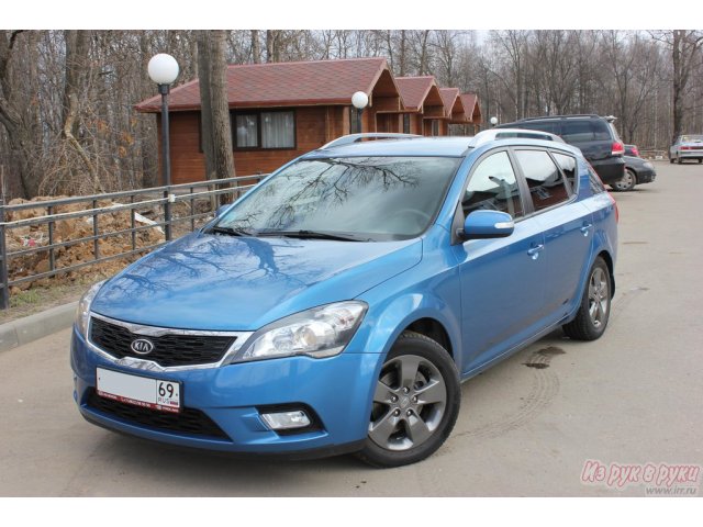 KIA Cee’d,  универсал,  2011 г. в.,  пробег:  64900 км.,  автоматическая,  1.6 л в городе Тверь, фото 8, Тверская область