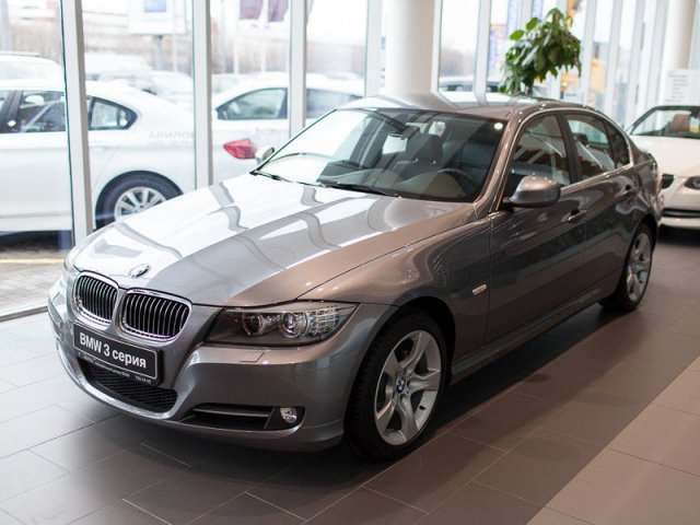 BMW 3 серия,  седан,  2012 г. в.,  автомат,  1,997 л,  цвет:  серый в городе Москва, фото 2, Московская область