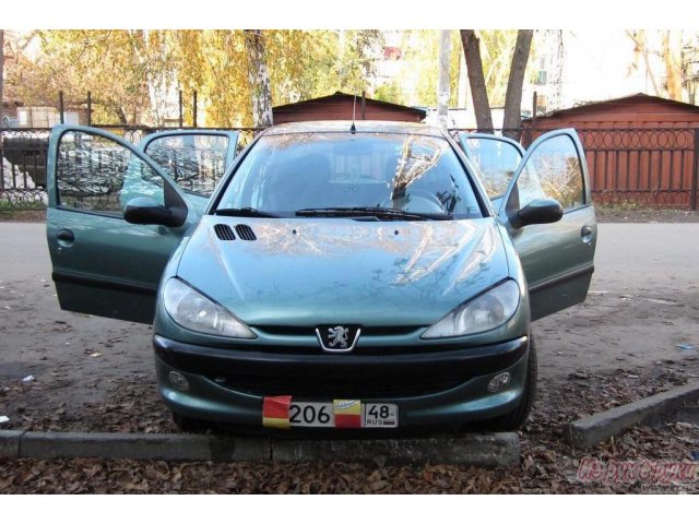 Peugeot 206,  хэтчбек,  2000 г. в.,  пробег:  170000 км.,  механическая,  1.4 л в городе Грязи, фото 1, Peugeot