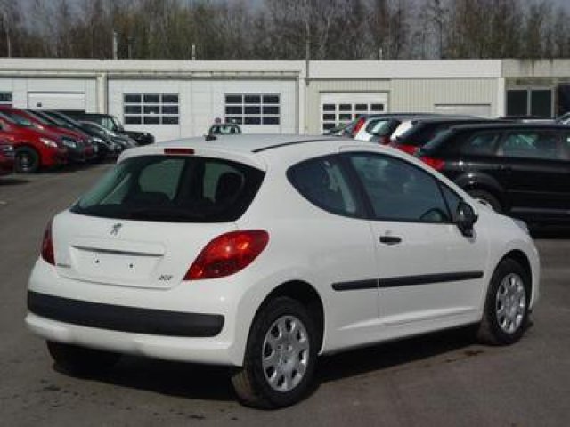 Продается автомобиль Peugeot 207 2012 года в городе Москва, фото 2, стоимость: 509 000 руб.