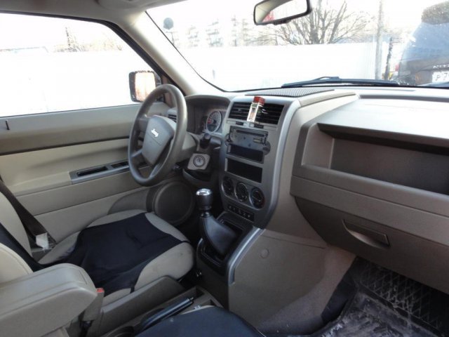 Jeep Liberty 2008г.  механика 1968см.  куб в городе Санкт-Петербург, фото 2, Ленинградская область