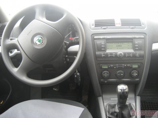 Skoda Octavia,  седан,  2008 г. в.,  пробег:  42000 км.,  механическая,  1.6 л в городе Киров, фото 2, Skoda