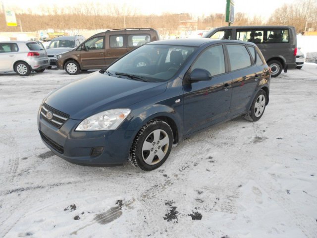 KIA Cee' d,  хэтчбек,  2009 г. в.,  пробег:  91000 км.,  автомат,  1,6 л в городе Москва, фото 1, стоимость: 430 000 руб.