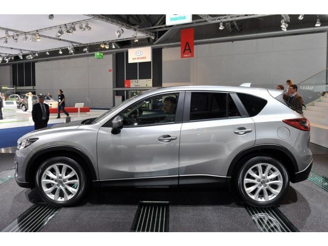 Mazda CX-5 2013г.  механика 1997см.  куб в городе Санкт-Петербург, фото 1, Ленинградская область