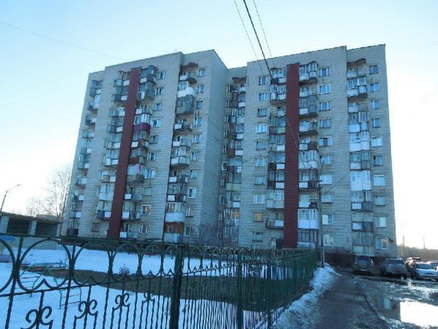 Кирпичная ул.,  2-комн.  кв-ра,  продаю.  МЛС Оптима (101848) в городе Киров, фото 1, стоимость: 2 270 000 руб.