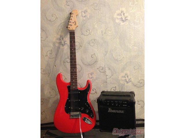 электрогитара fender squier bullet strat+комб в городе Нижний Новгород, фото 2, стоимость: 8 500 руб.