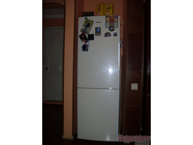 Продам:  холодильник с морозильником Samsung,  двухкамерный в городе Улан-Удэ, фото 1, Холодильники и морозильные камеры
