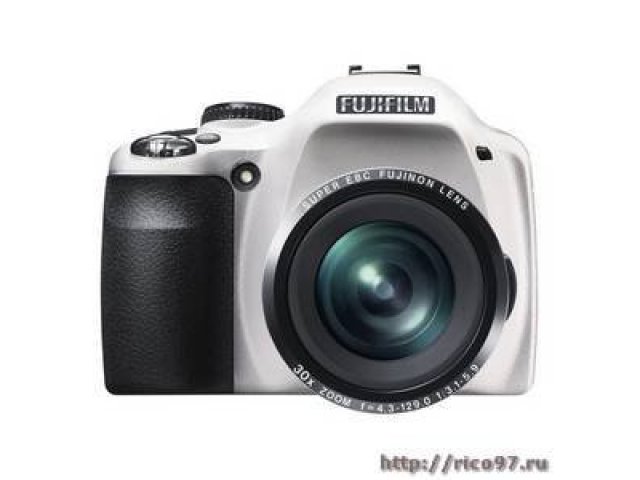 PhotoCamera FujiFilm FinePix SL300 white 14Mpix Zoom30x 3  720p SDXC CCD 1x0 IS rotLCD VF RAW HDMI AA в городе Тула, фото 1, стоимость: 7 400 руб.