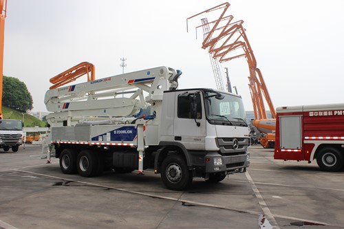 Автобетононасос Zoomlion 33X-4Z на шасси Mercedes Actros, 2012 год в городе Кызыл, фото 2, телефон продавца: +7 (423) 250-86-83