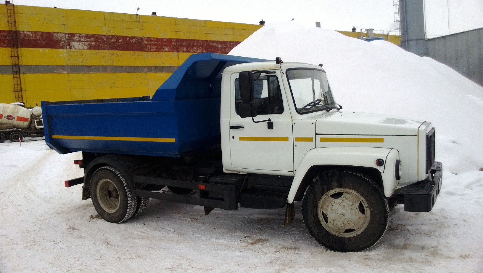 Привезем самосвалом: щебень,песок,торф и тп. в городе Луховицы, фото 1, телефон продавца: +7 (925) 121-01-21