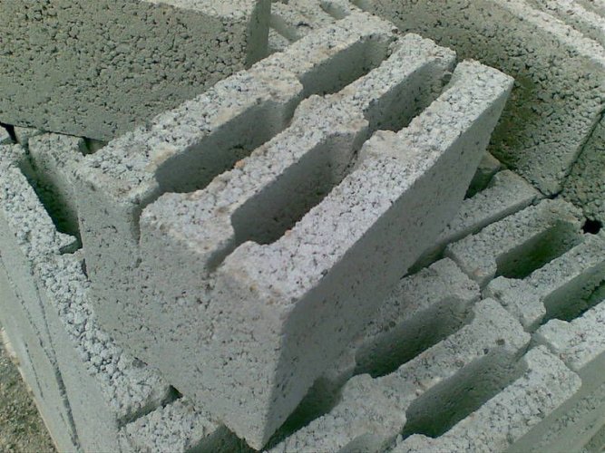 Блоки мелкоштучные керамзитобетонные и шлакоблоки в городе Старый Оскол, фото 1, Белгородская область