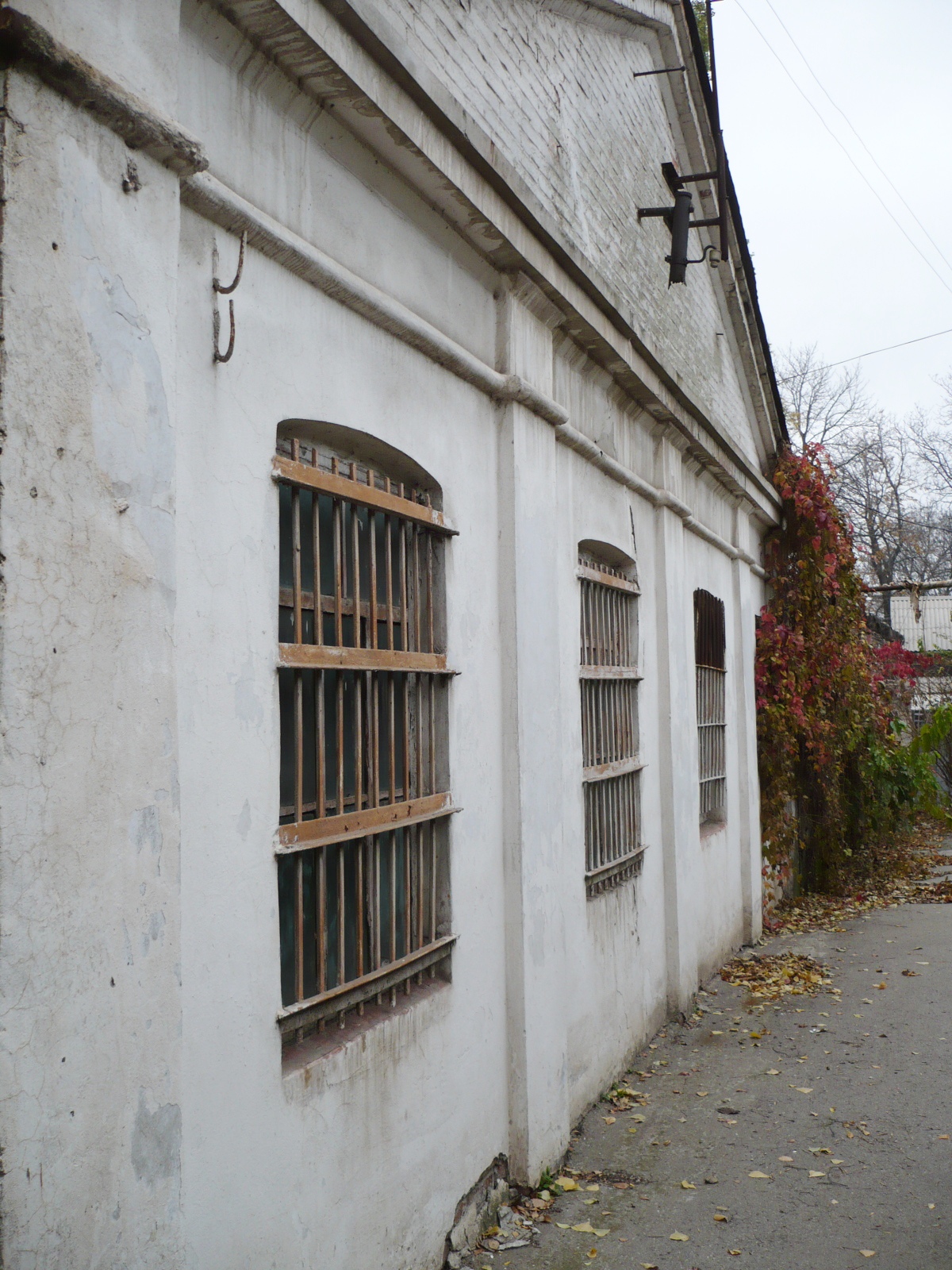 Продается гостиница эконом-класса на ул. Социалистической в городе Таганрог, фото 2, стоимость: 6 000 000 руб.