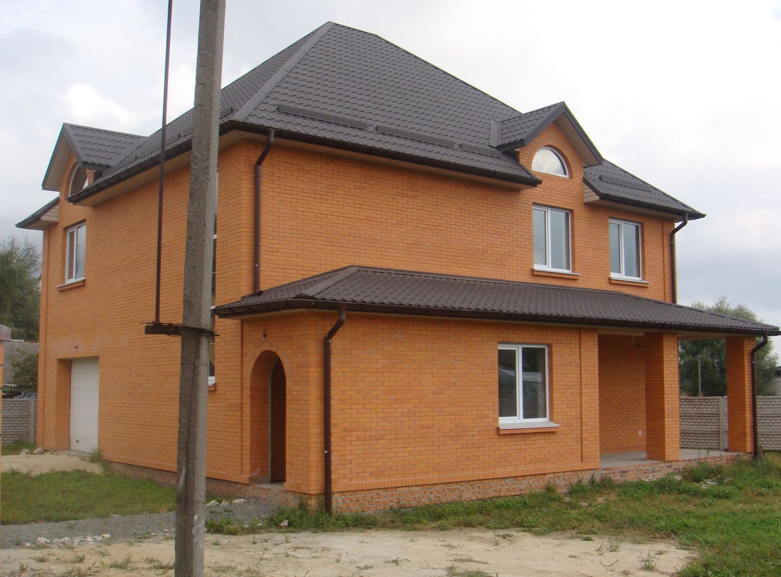 Строительство домов из кирпича  в городе Энгельс, фото 1, Саратовская область