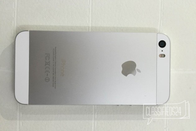 iPhone 5s silver 16 gb в городе Чита, фото 2, Мобильные телефоны