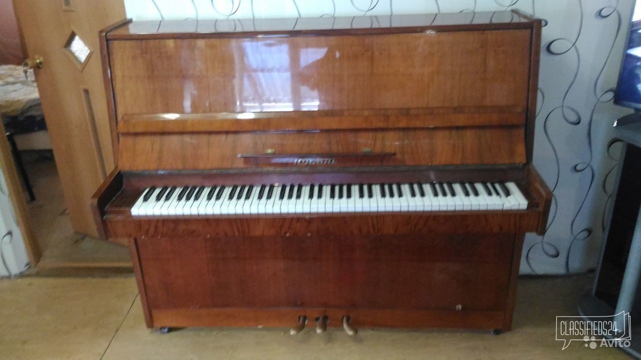 Продается пианино в городе Ессентукская, фото 1, стоимость: 1 000 руб.