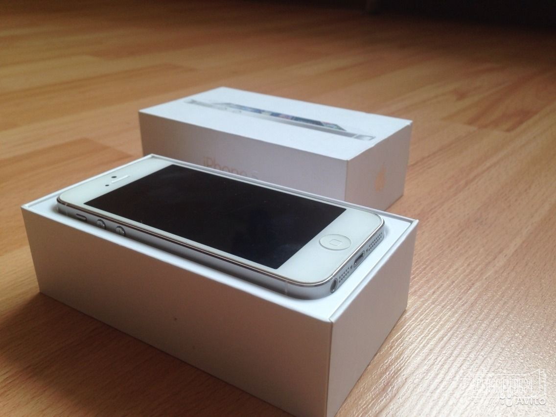 iPhone 5 16Gb white в городе Железногорск, фото 1, Мобильные телефоны